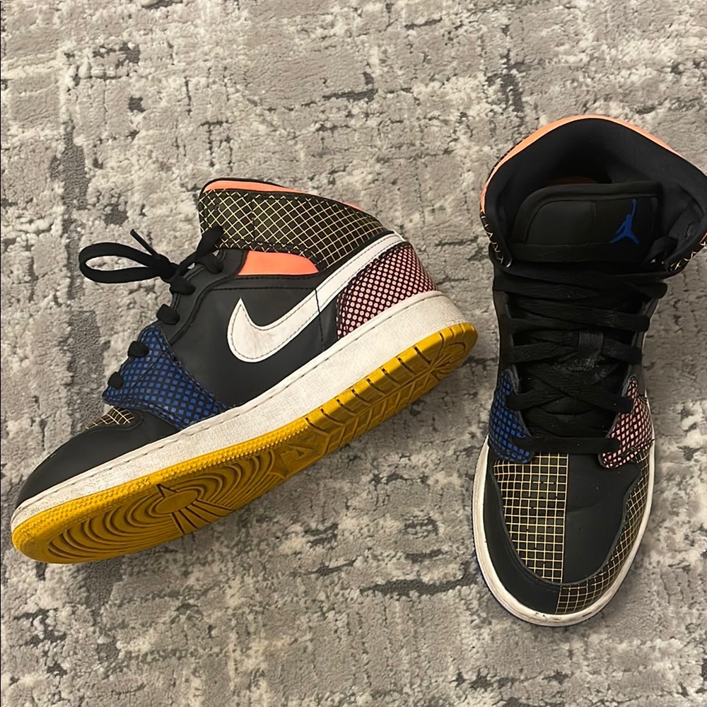 Multicolor High-Top Sneakers with White Swoosh Nike Jordan’s